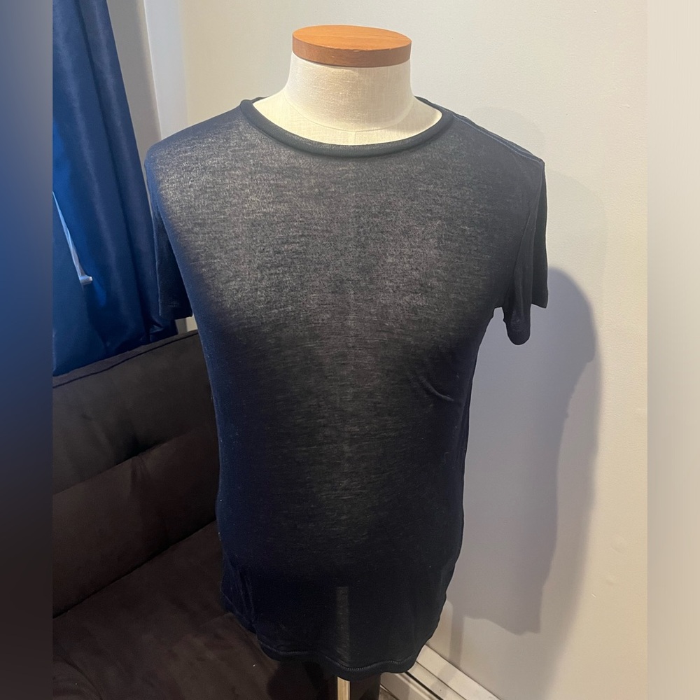 American Eagle Outfitters Short Sleeve Shirt. Size: Small